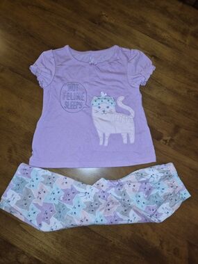 Girls' Lavender Cat Graphic Pajama Set Short Sleeve Top & Printed Pants Sz 5T